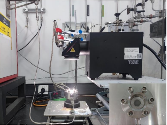 光熱驅(qū)動H2吸收和解吸反應(yīng)器